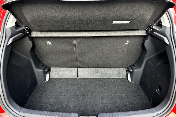 Toyota Yaris 16 of 25
