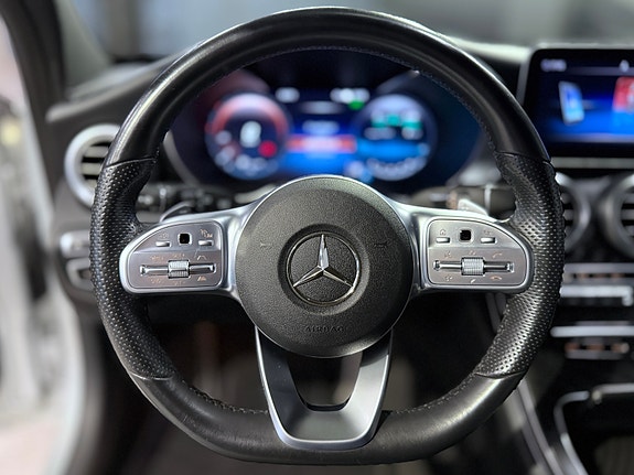 Mercedes-Benz C300 e 17 of 28