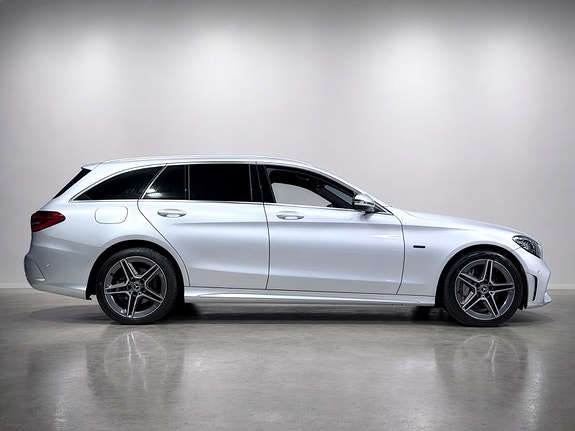 Mercedes-Benz C300 e 9 of 28