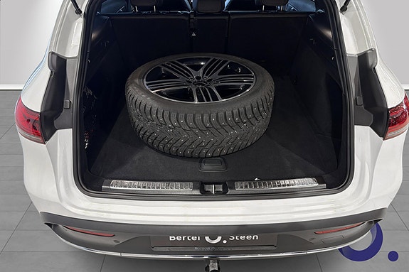 Mercedes-Benz EQC400 5 of 26