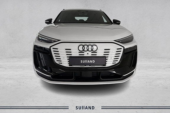 Audi Q6 e-tron 8 of 30