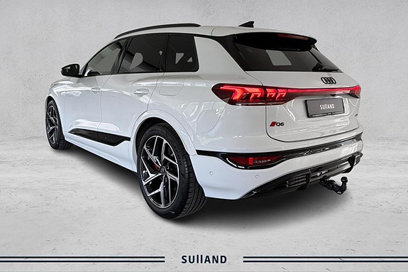 Audi Q6 e-tron 3 of 30