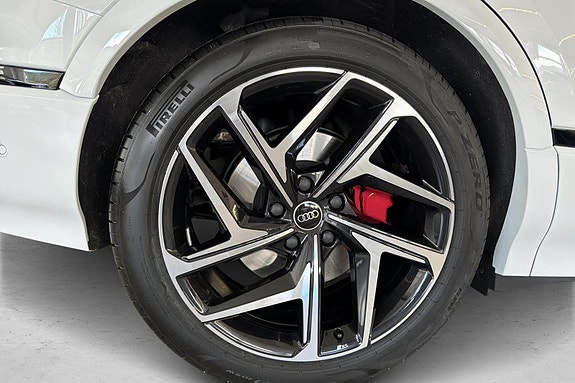 Audi Q6 e-tron 27 of 30