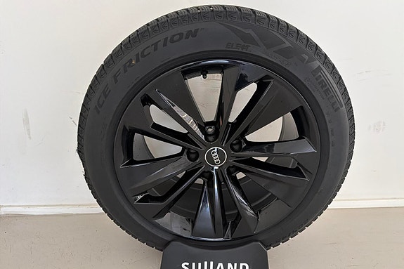 Audi Q6 e-tron 9 of 30