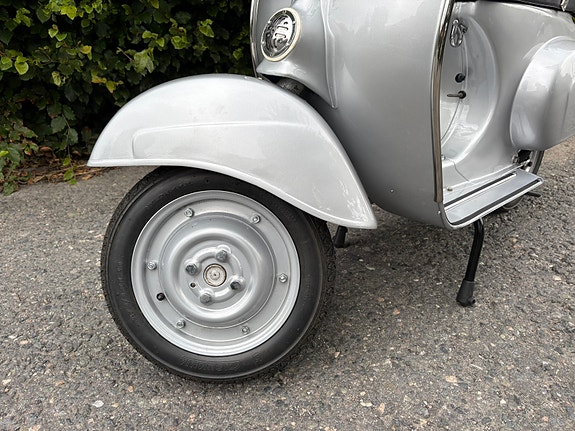 Vespa 50S 16 of 16
