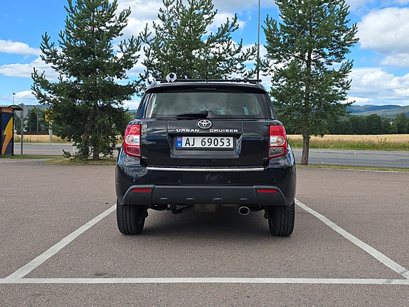 Toyota Urban Cruiser 6 of 24