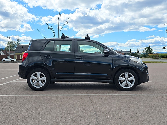 Toyota Urban Cruiser 3 of 24