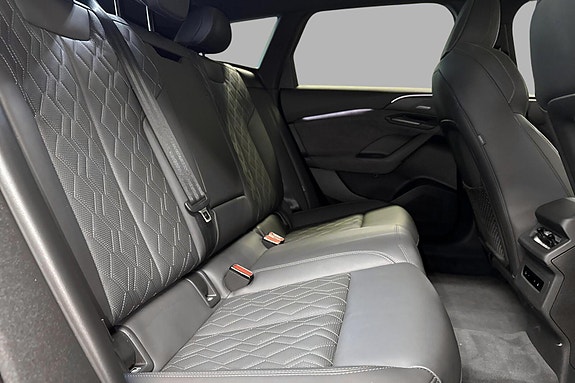 Audi S6 e-tron 17 of 30