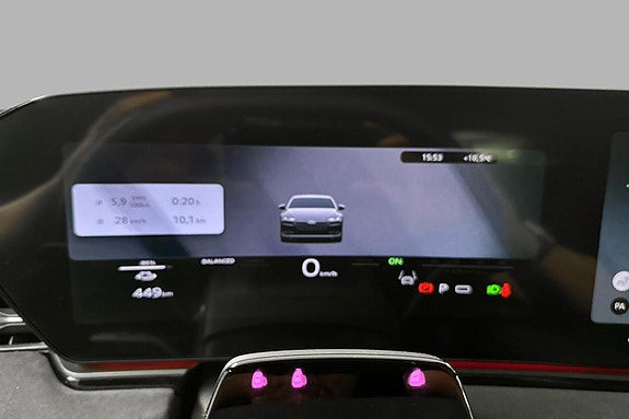Audi S6 e-tron 12 of 30