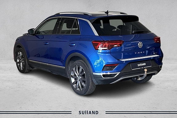 Volkswagen T-Roc 3 of 28