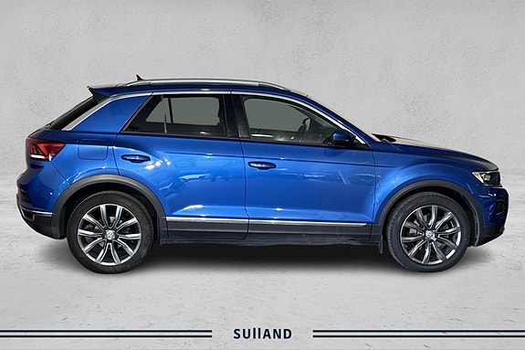 Volkswagen T-Roc 6 of 28