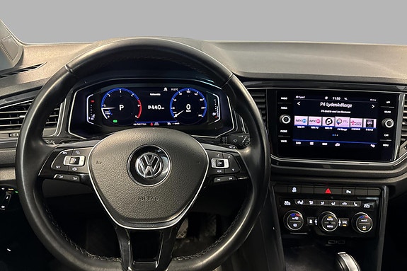 Volkswagen T-Roc 11 of 28