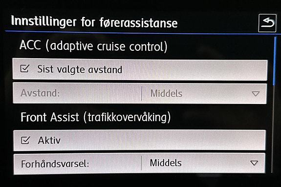 Volkswagen T-Roc 25 of 28