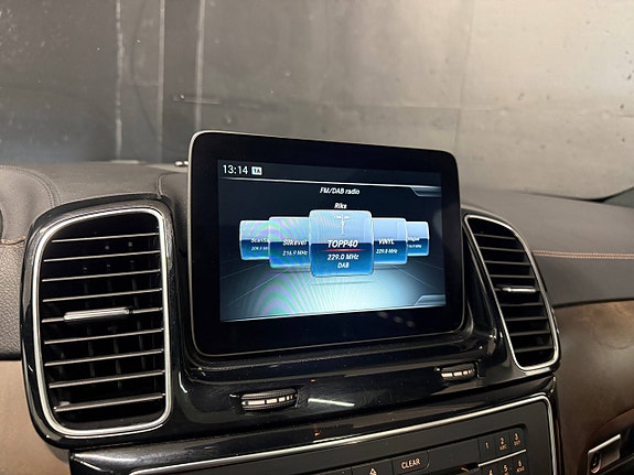 Mercedes-Benz GLE350 d 15 of 30