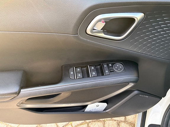 Kia e-Soul 7 of 14