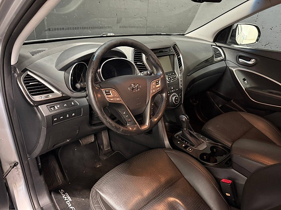 Hyundai Grand Santa Fe 8 of 23