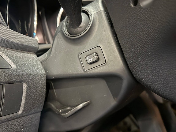 Hyundai Grand Santa Fe 18 of 23