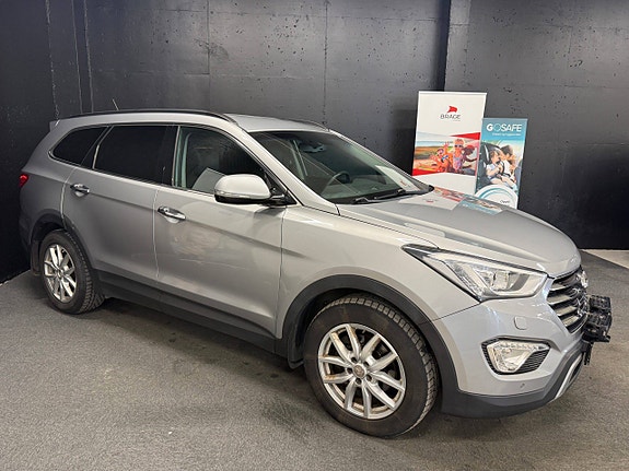 Hyundai Grand Santa Fe 2 of 23
