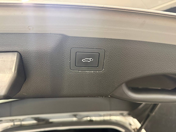 Hyundai Grand Santa Fe 23 of 23