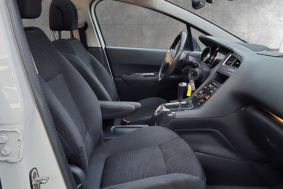 Peugeot 5008 13 of 23