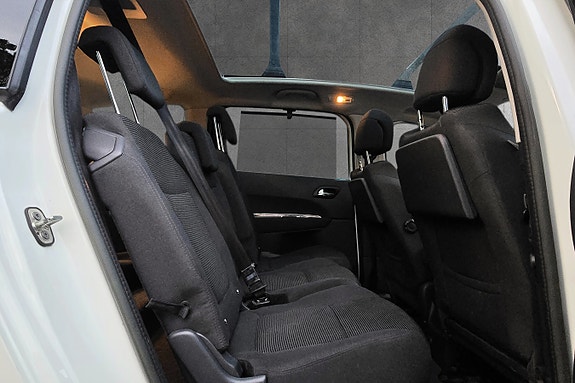 Peugeot 5008 9 of 23