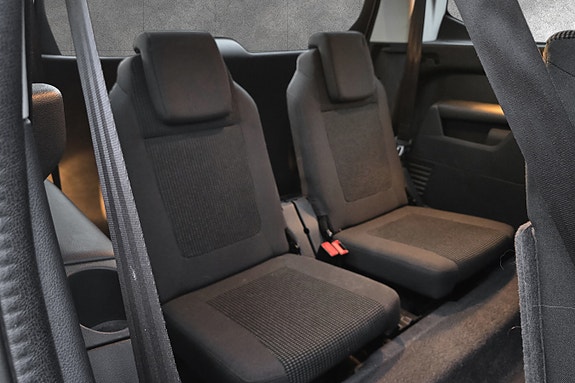 Peugeot 5008 8 of 23