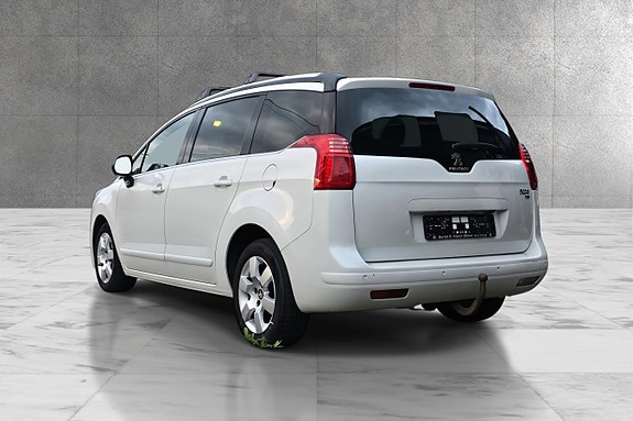 Peugeot 5008 3 of 23