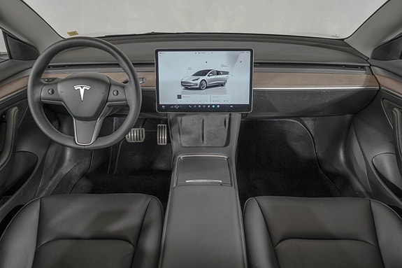 Tesla Model 3 14 of 25