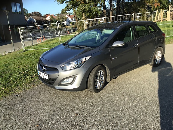 Hyundai i30 8 of 23