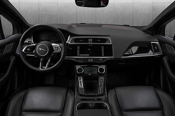 Jaguar I-PACE 28 of 30