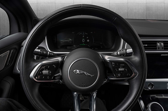 Jaguar I-PACE 12 of 30
