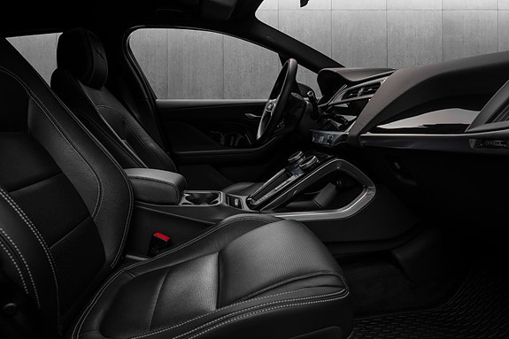 Jaguar I-PACE 30 of 30