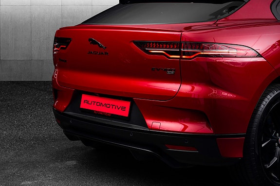 Jaguar I-PACE 10 of 30