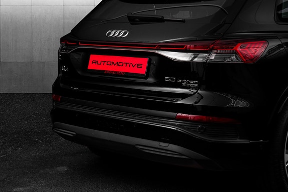 Audi Q4 e-tron 6 of 27