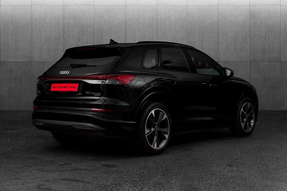 Audi Q4 e-tron 5 of 27