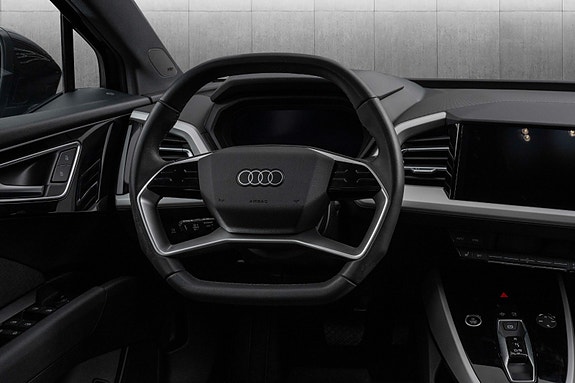 Audi Q4 e-tron 10 of 27