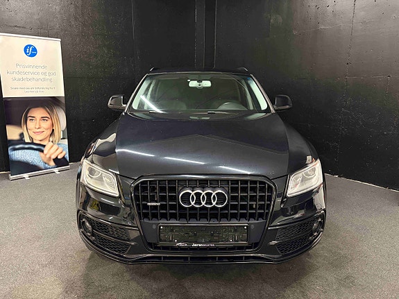 Audi Q5 2 of 30