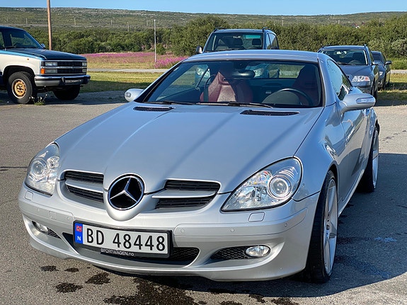 Mercedes-Benz SLK200 2 of 22