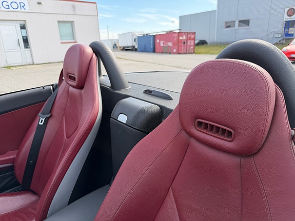 Mercedes-Benz SLK200 15 of 22