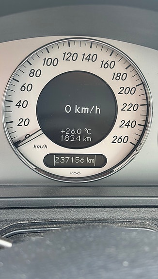 Mercedes-Benz E220 d 17 of 21