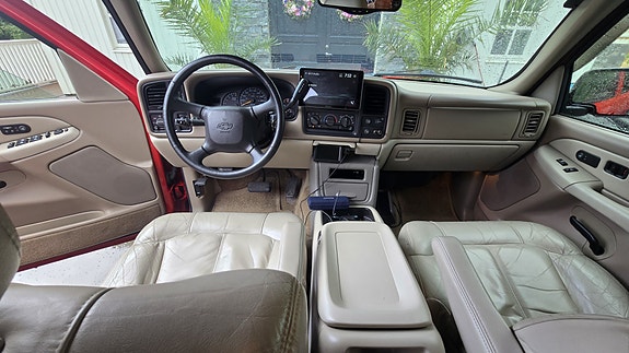 Chevrolet Tahoe 27 of 30