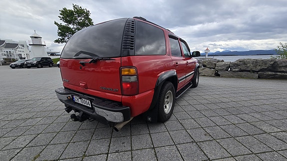Chevrolet Tahoe 14 of 30