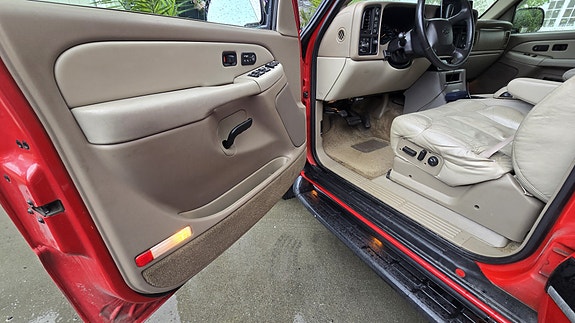 Chevrolet Tahoe 25 of 30