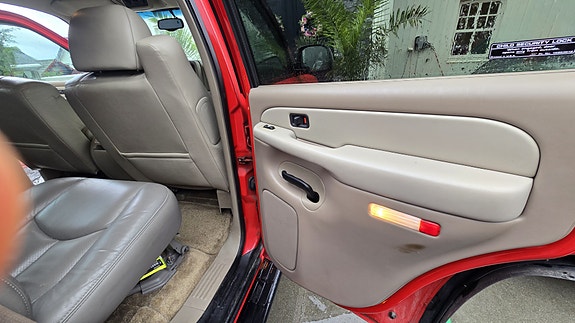 Chevrolet Tahoe 24 of 30