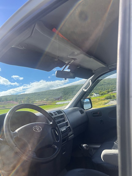 Toyota HiAce 19 of 30