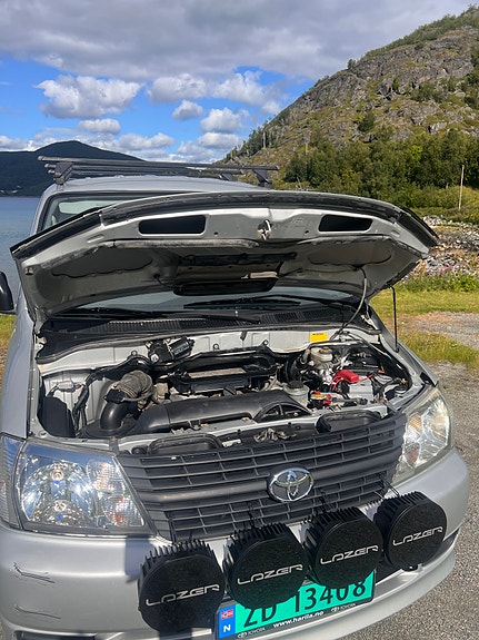 Toyota HiAce 8 of 30
