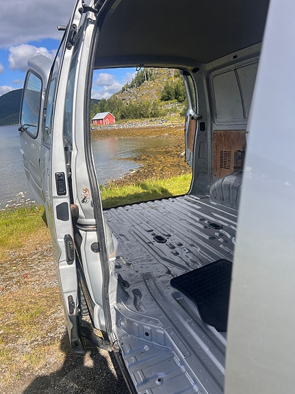 Toyota HiAce 11 of 30