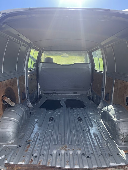 Toyota HiAce 13 of 30
