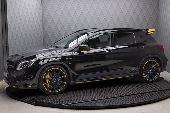 Mercedes-Benz GLA45 2 of 30