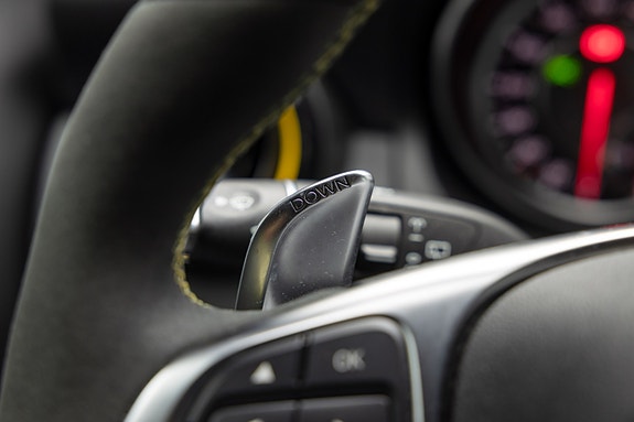 Mercedes-Benz GLA45 25 of 30